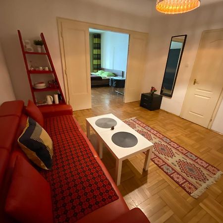 Apartment And Rooms Heart Of The City Budapest Exterior photo